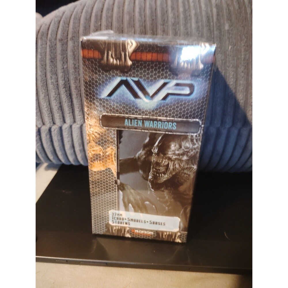 Prodos Games AVP Alien Warriors New in package 2019
